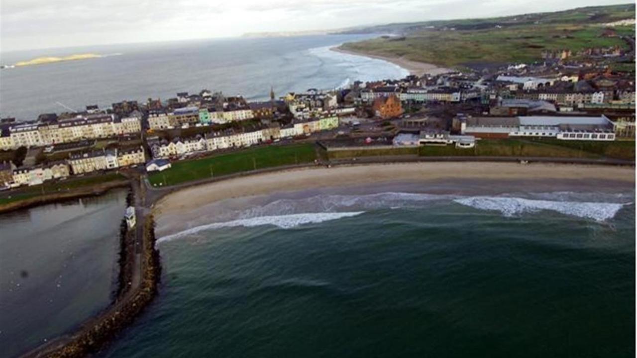 Ferienwohnung 5 Dunluce Park - Portrush By The Sea Exterior foto