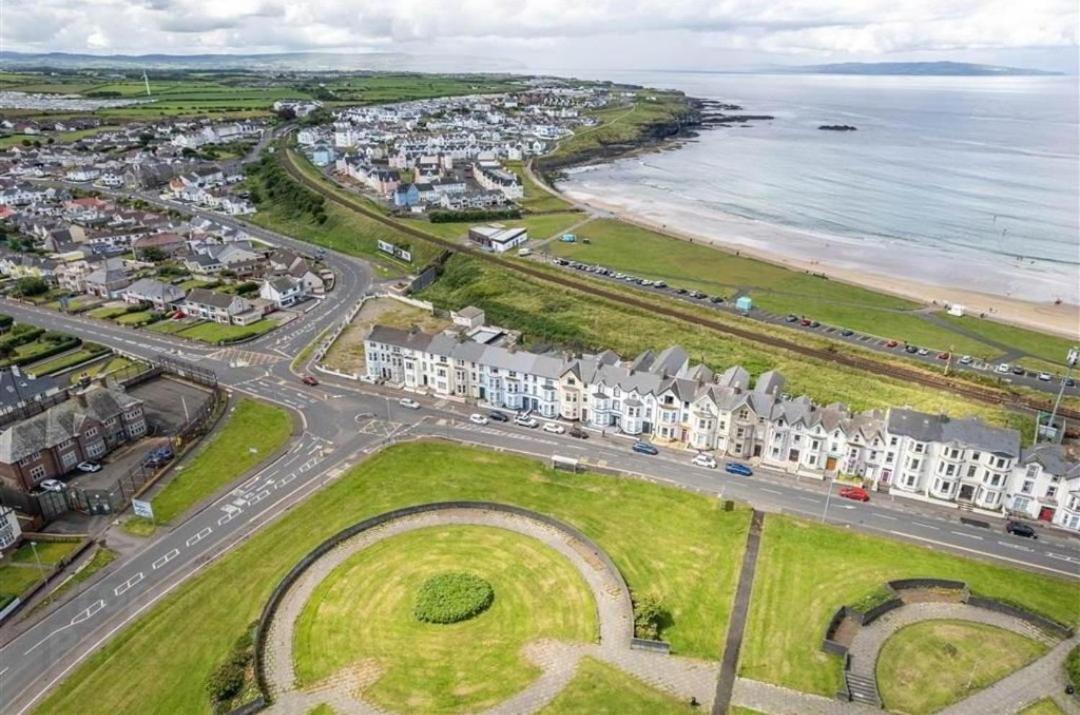 Ferienwohnung 5 Dunluce Park - Portrush By The Sea Exterior foto